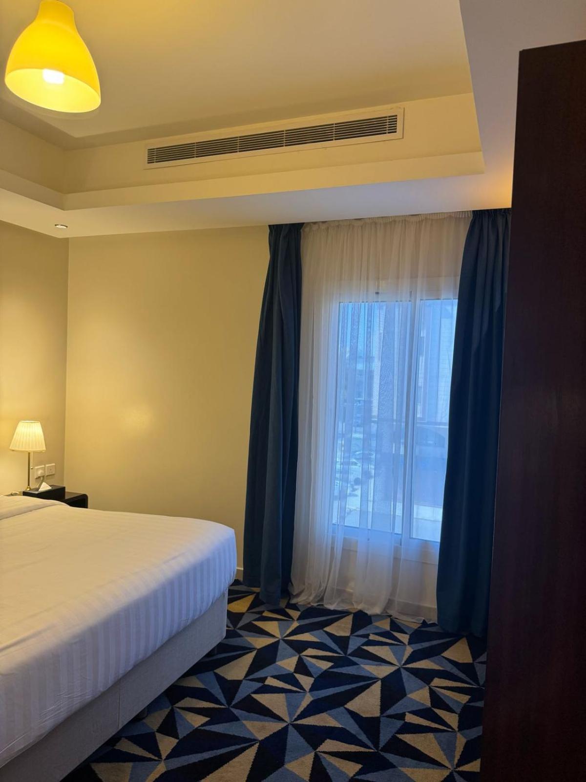 Ocean View Al Zahra Hotel Джеда Екстериор снимка